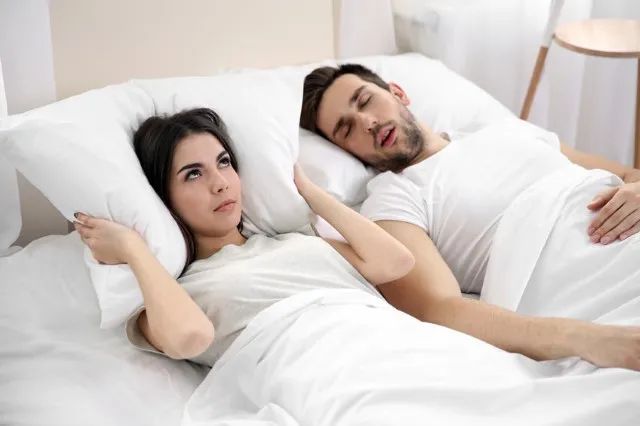 Frontiers in Sleep:睡觉打鼾的危害不简单,远不只睡得差而已|打鼾|睡眠质量|志愿者|鼾声|图片来源|脑电图|警觉性|室友 ...