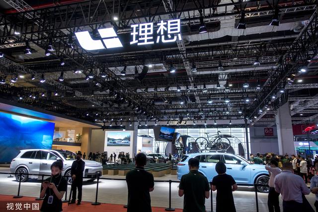 2023年4月18日，2023上海车展在国展中心开幕，理想汽车展台。 视觉中国 图