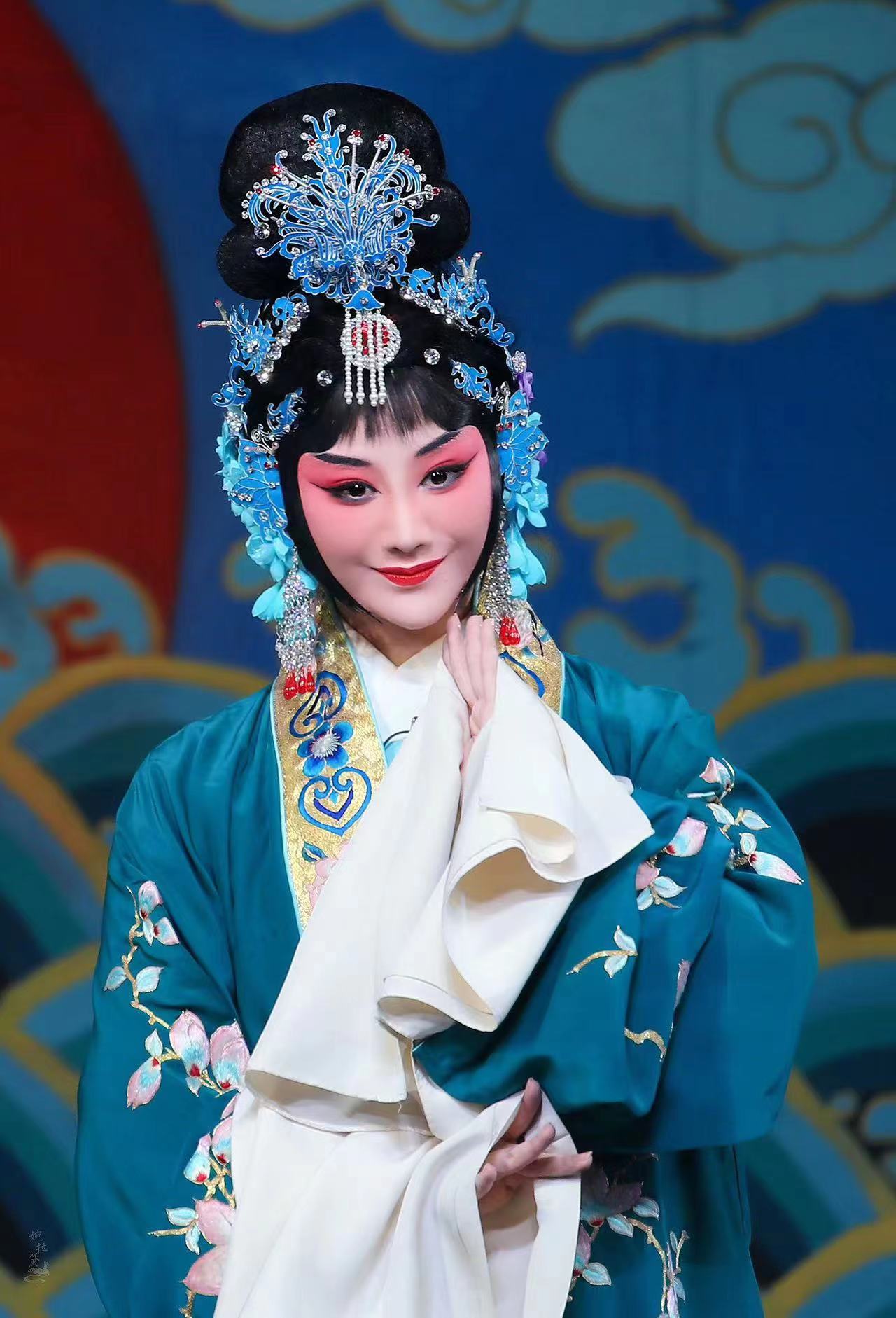 上增秋色 茜女婷婷立春风:北京京剧院优秀青年演员王茜成功演绎张派名