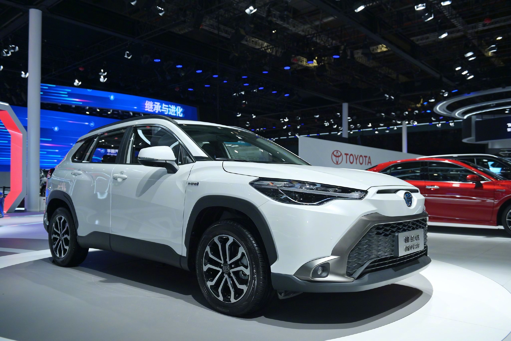 广汽丰田锋兰达智能电混双擎正式上市……-新浪汽车