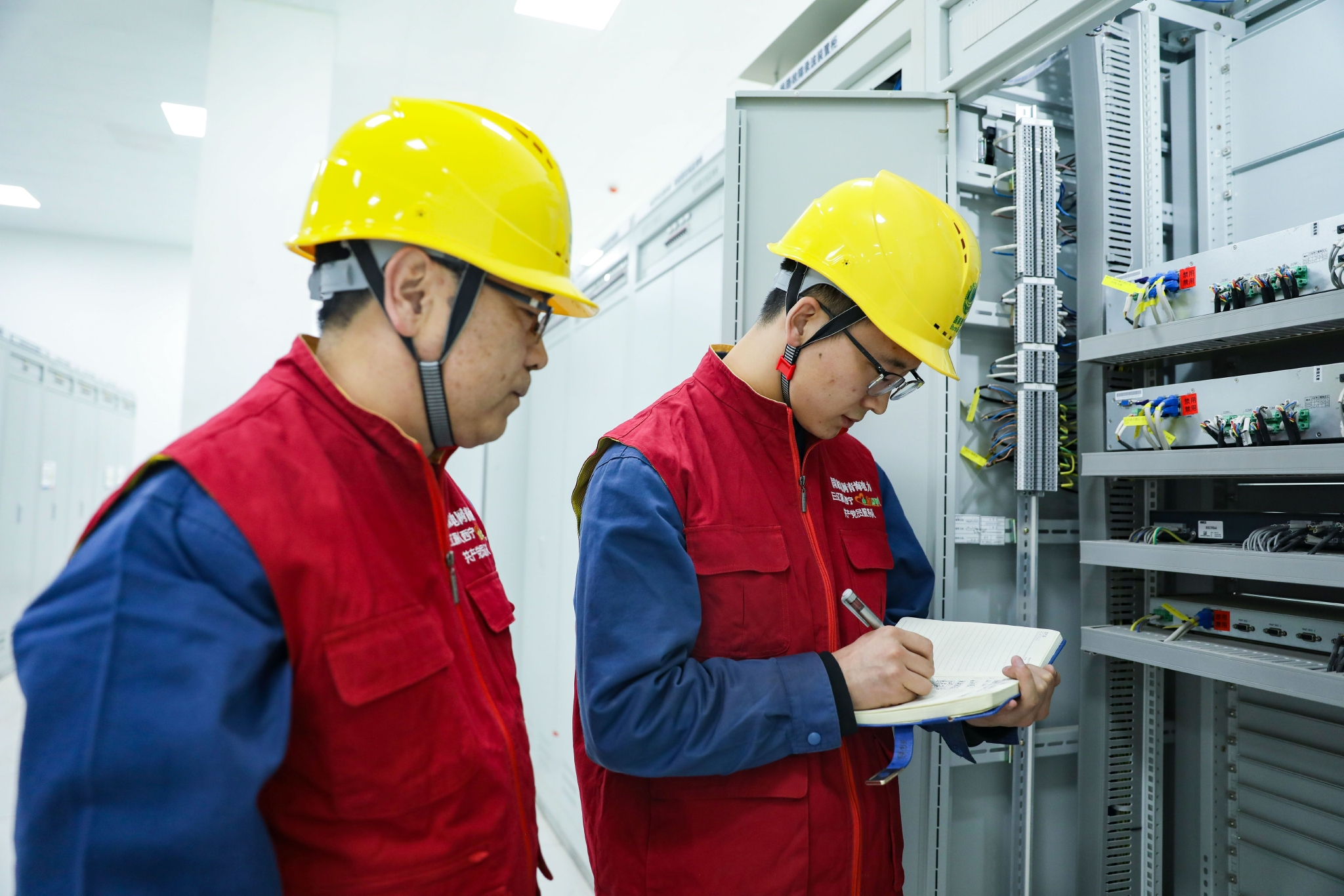 厂内用电设备运行状态,确保西宁市垃圾焚烧发电厂电力持续稳定供应