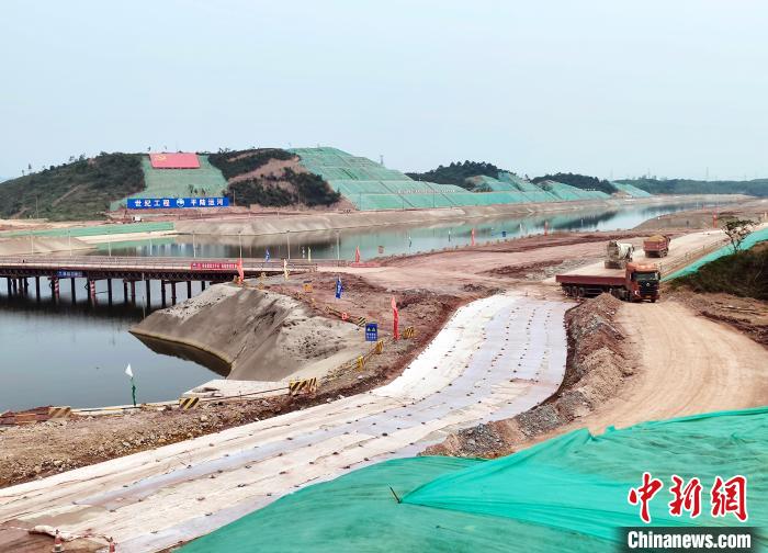 实拍西部陆海新通道平陆运河施工现场