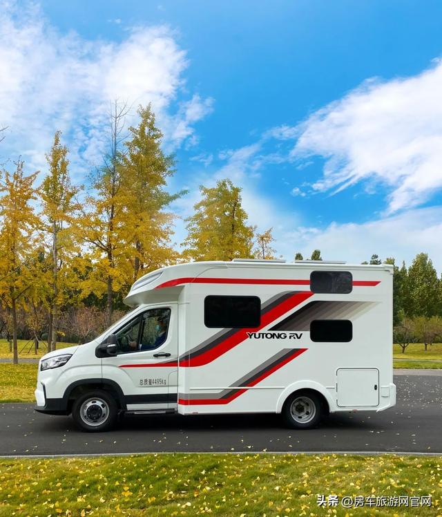 宇通房车c311豪享版,坚持热爱,共赴山海!-新浪汽车