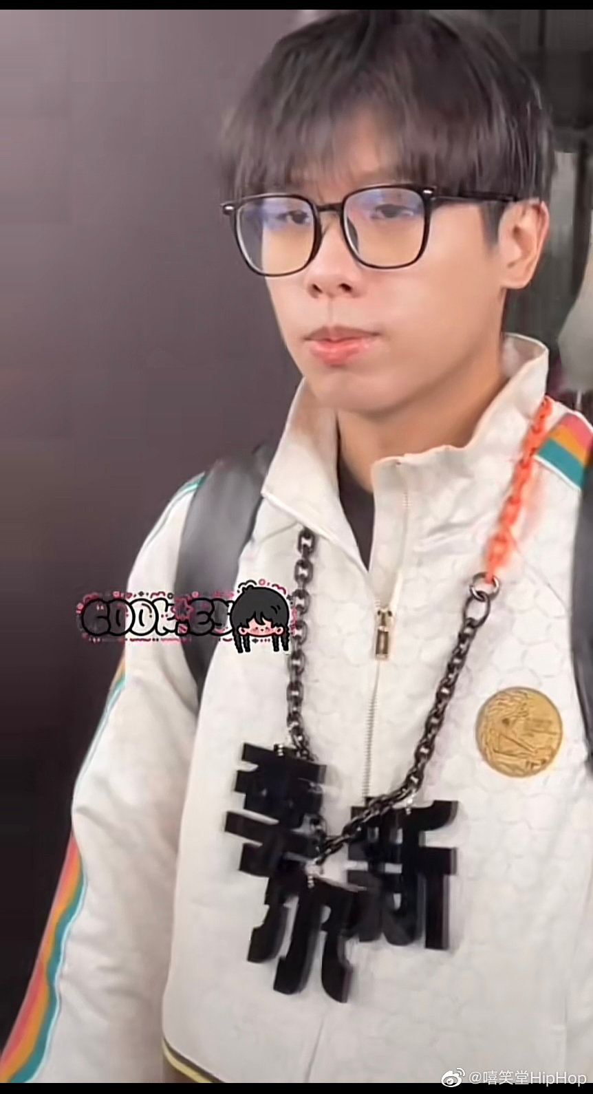 读者投稿!法老今天录制《中国说唱巅峰对决》造型!|中国说唱巅峰对决|法老_新浪新闻