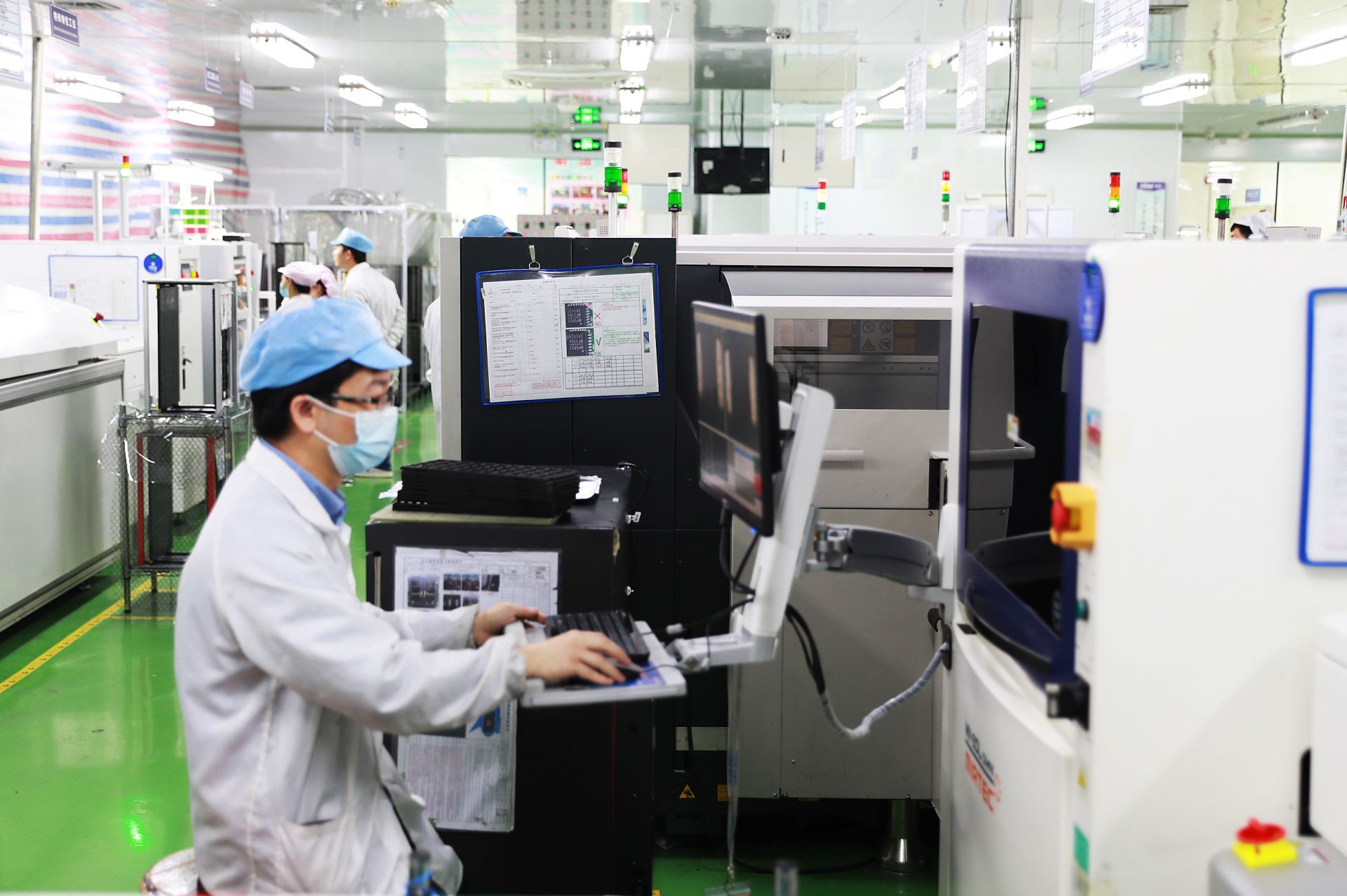 光明日报深圳当好高质量发展排头兵