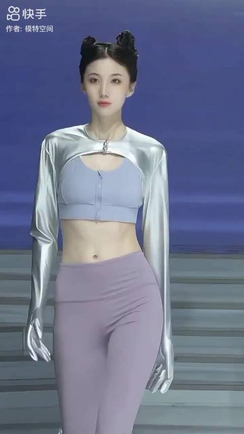 2023siuf时尚秀模特申雪