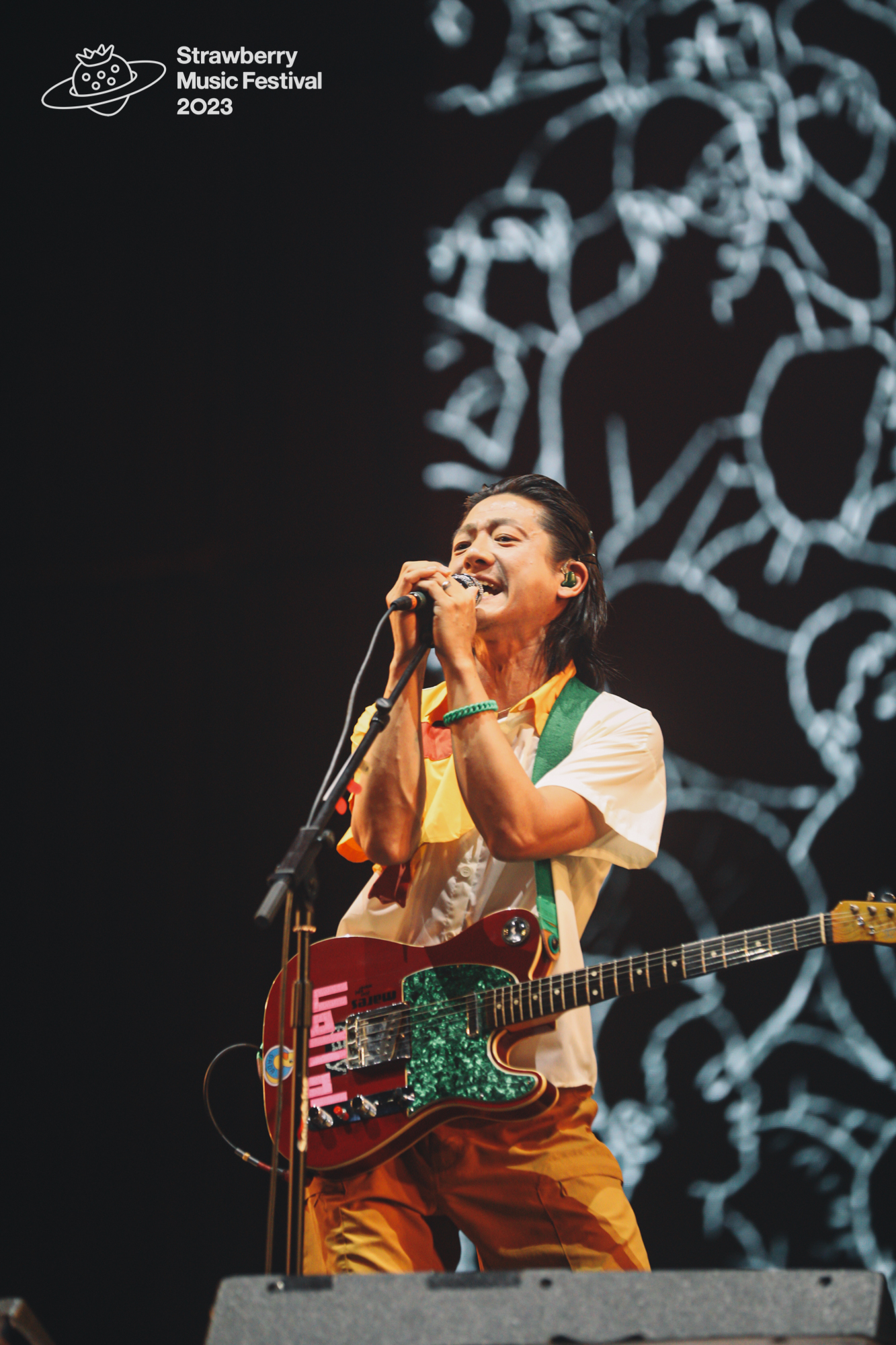 达达乐队彭坦在2023草莓音乐节南昌站表演,音乐节现场人气爆棚.