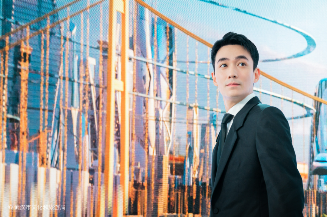 朱一龙回武汉了!现场视频曝光|武汉市_新浪财经_新浪网