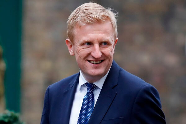 英国副首相拉布辞职:被24人投诉霸凌|拉布|英国|大臣_新浪新闻