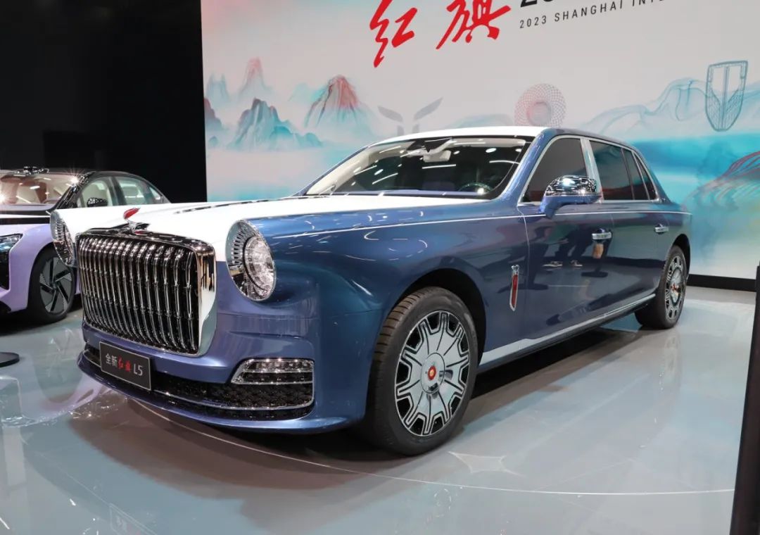聚焦2023上海车展︱红旗l5 气势一流
