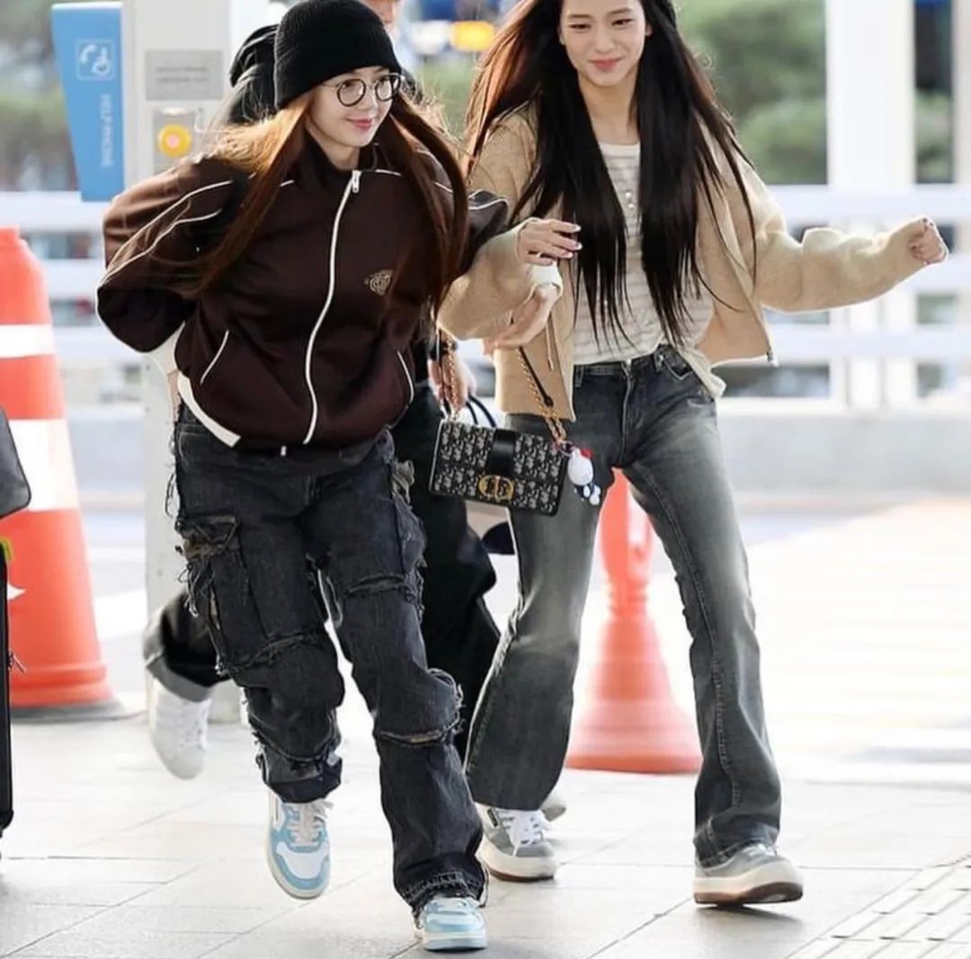 确定了,夏天人手必备一双板鞋,blackpink都抢着穿!__财经头条