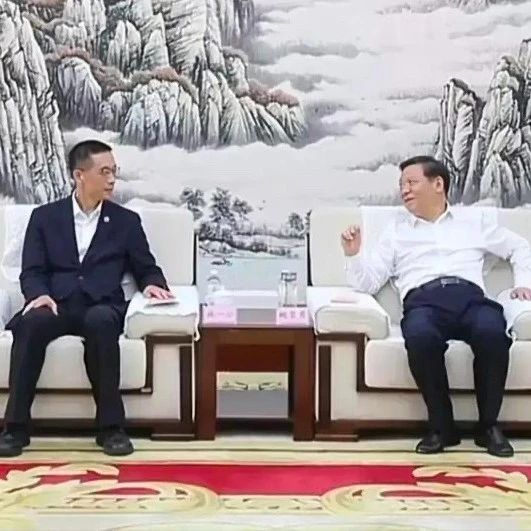 因会见施一公坐姿「太傲慢」，市委书记被网暴？施一公回应|施一公|公社|河南省_新浪新闻