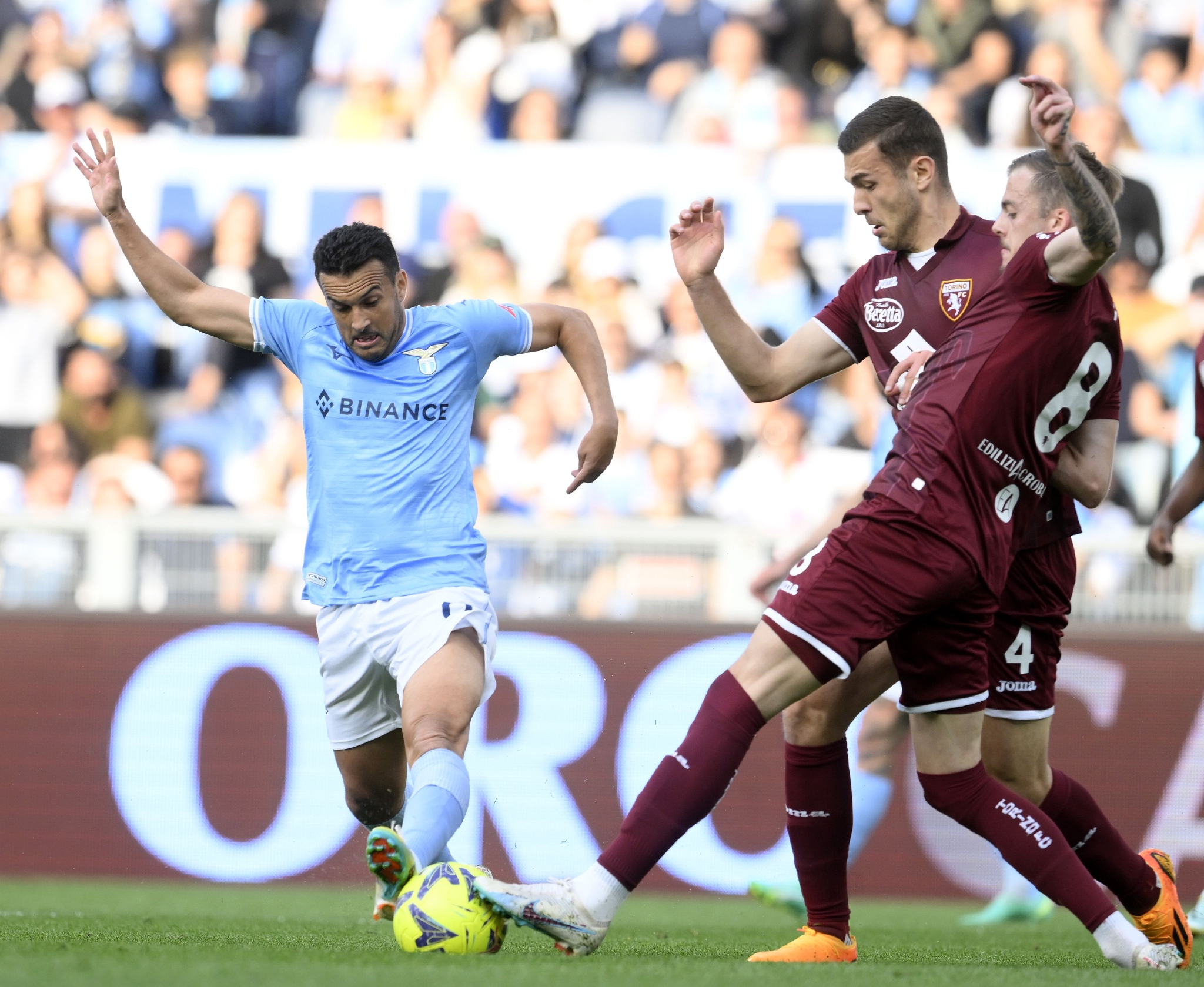 足球意甲拉齐奥不敌都灵