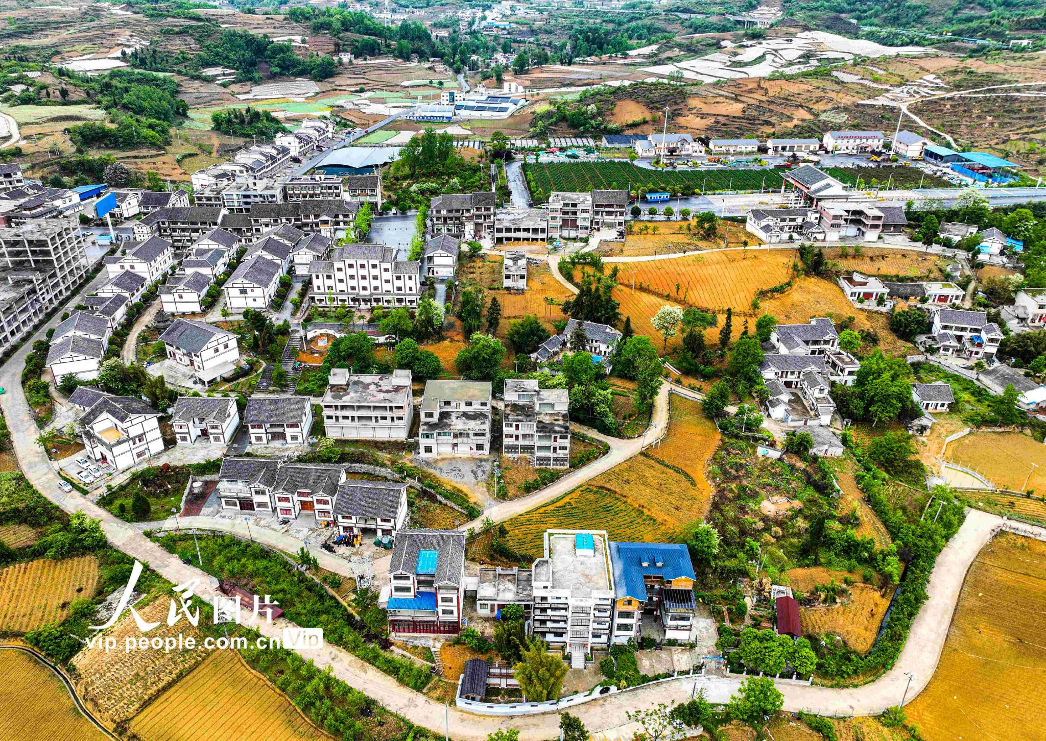 贵州黔西:生态乡村 绿色家园|黔西|贵州省|航拍_新浪新闻