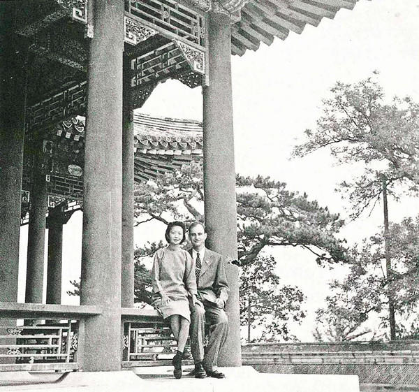 张充和:她装饰了别人的梦__财经头条