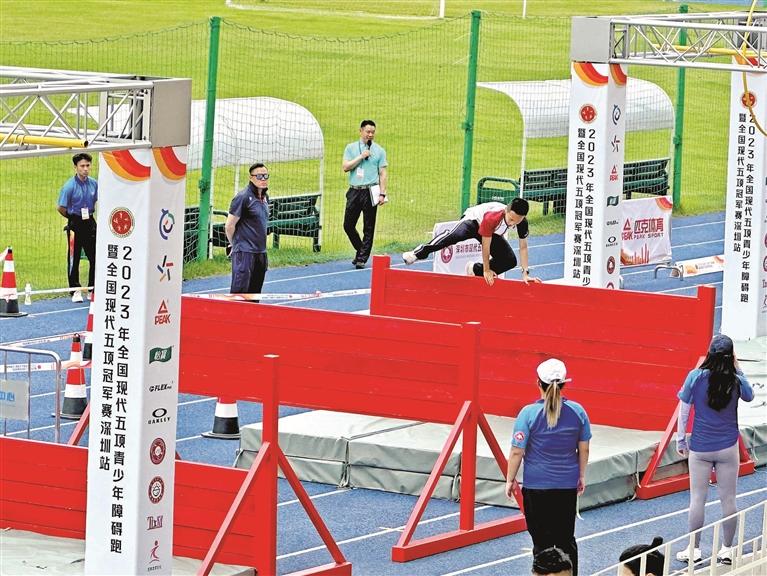 全国现代五项青少年障碍跑深圳站开幕 光明小将斩获2金2银|光明区|协会|马田|比赛|运动员_新浪新闻