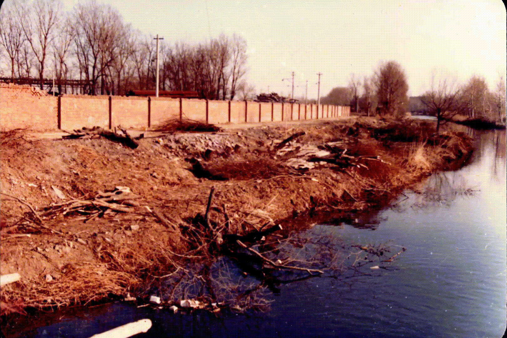 凉水河治理前后对比照片。治理后照片为2019年武亦彬摄