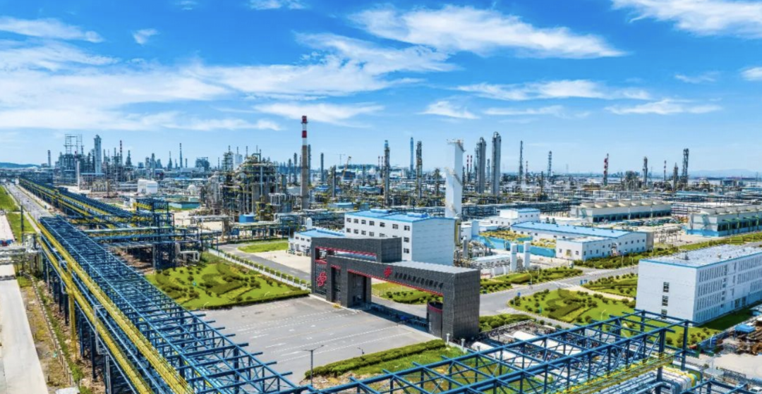 盛虹炼化一体化项目基本实现满负荷生产油煤气三大核心原料平台相关