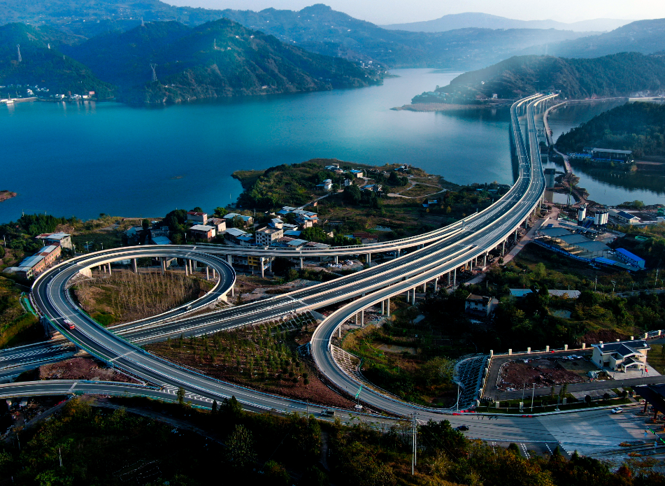 开城高速东互通大桥 开州区委宣传部供图