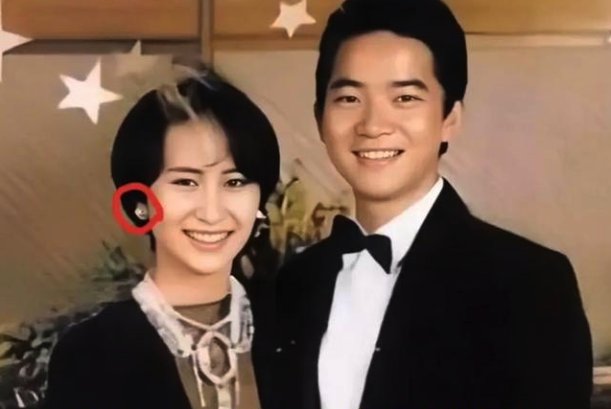 何超琼与陈百强的故事,感人的爱情!__财经头条