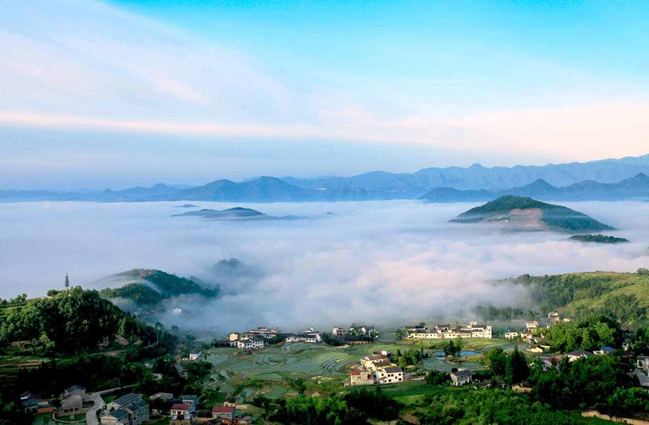 陕西省汉阴县凤堰古梯田云海