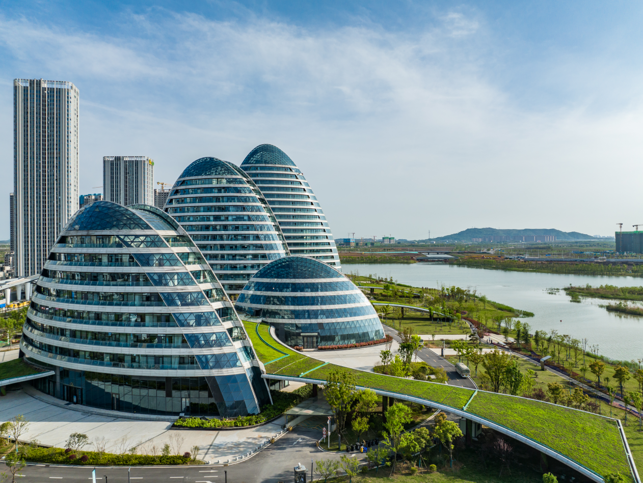 武汉经开区智慧生态城"春笋 "——车谷新地标