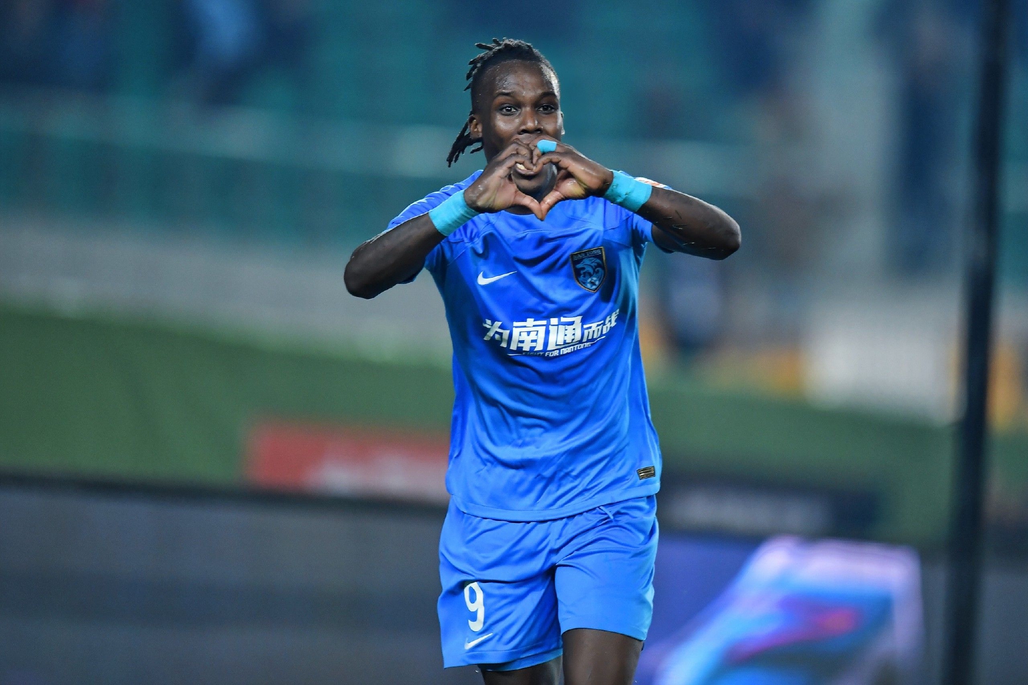 南通支云迎来中超首胜.