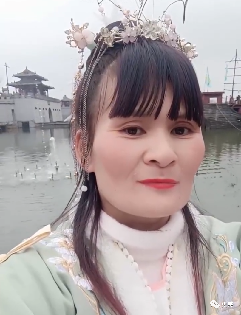 从三梦奇缘方块脸逆袭一线女爱豆,原来这才是她的原生脸!__财经头条