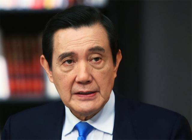 马英九刚落地希腊，论坛头衔再次被更改，台当局抗议，要求其返程