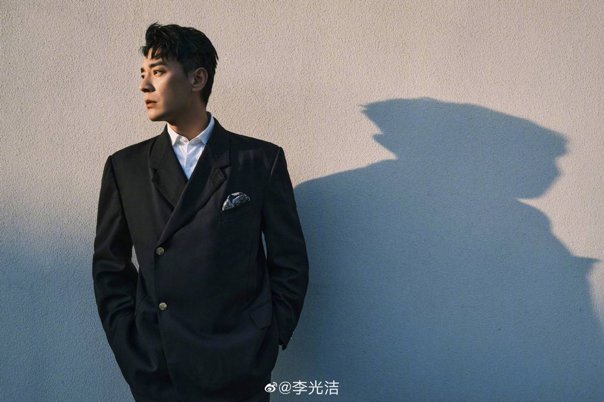 李光洁便是这类型的男演员.