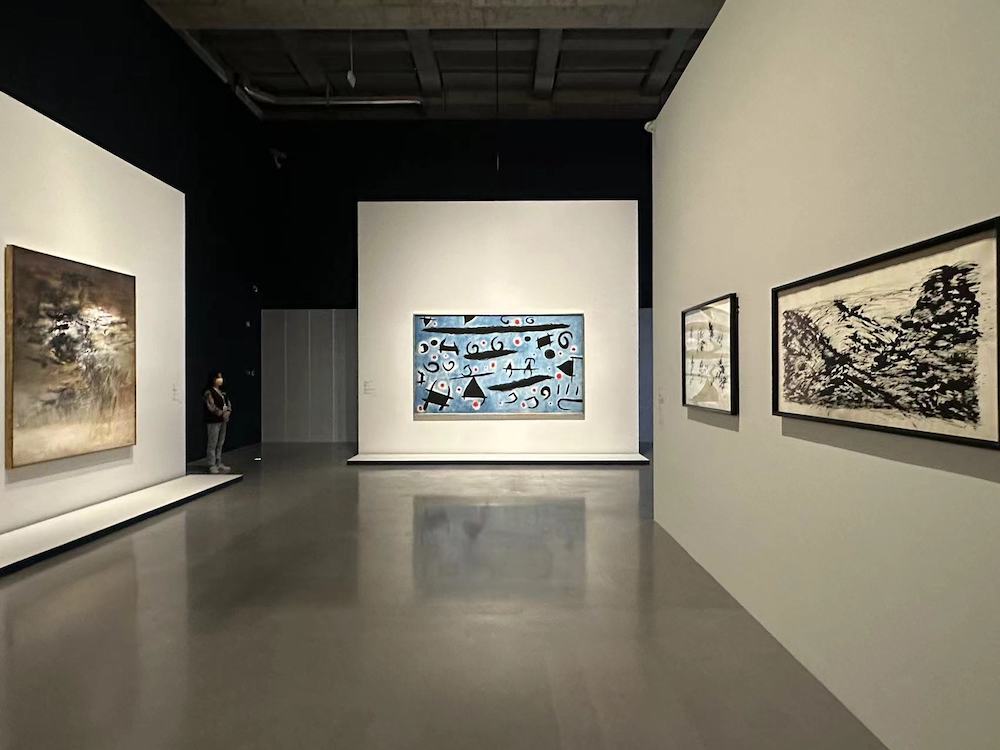 现场|在西岸美术馆里,听米罗"对话"董其昌