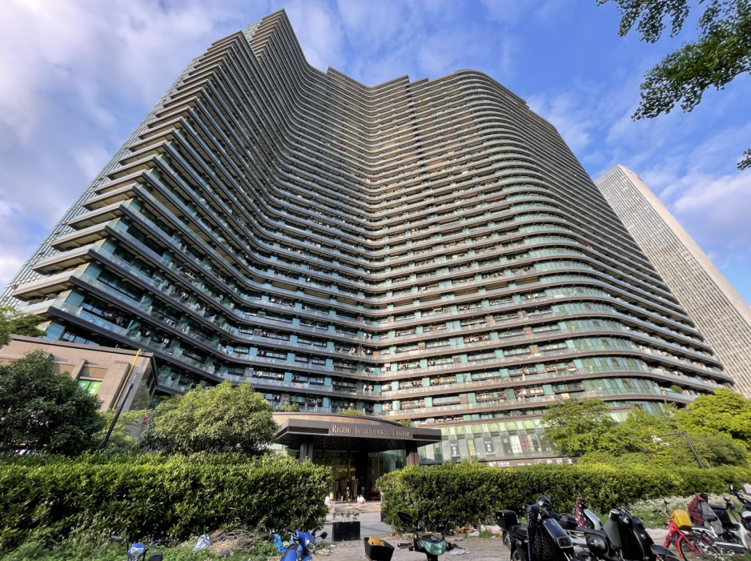 丽晶国际公寓/豹变