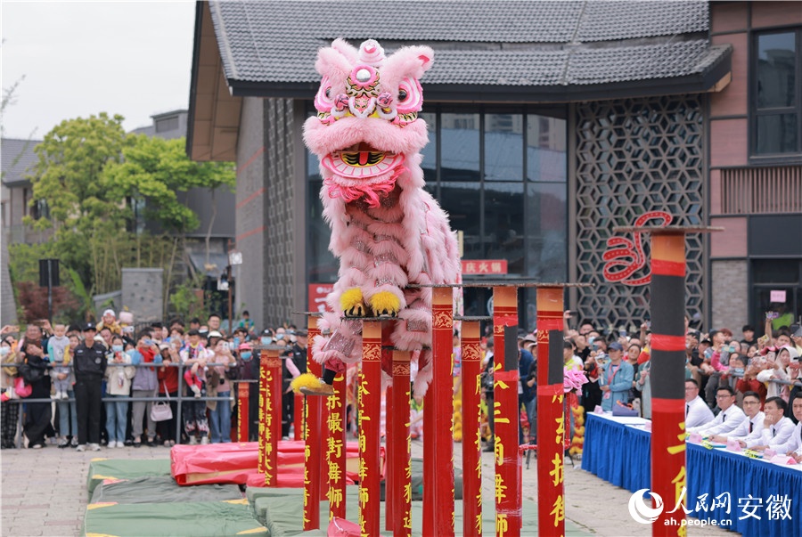 安徽肥东:长三角“狮王”争霸开赛|人民网|舞狮|王晓飞_新浪新闻