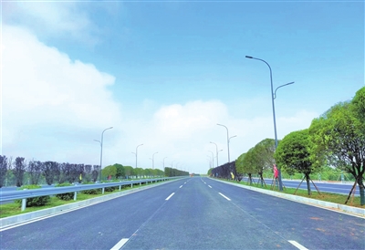 江西省重点民生工程 鹰潭余信贵大道(月湖段)主线正式通车(图)