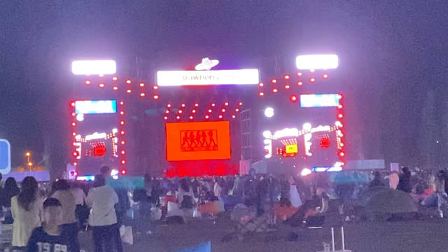 这是万青新歌吧? 现场反馈|新歌_新浪新闻