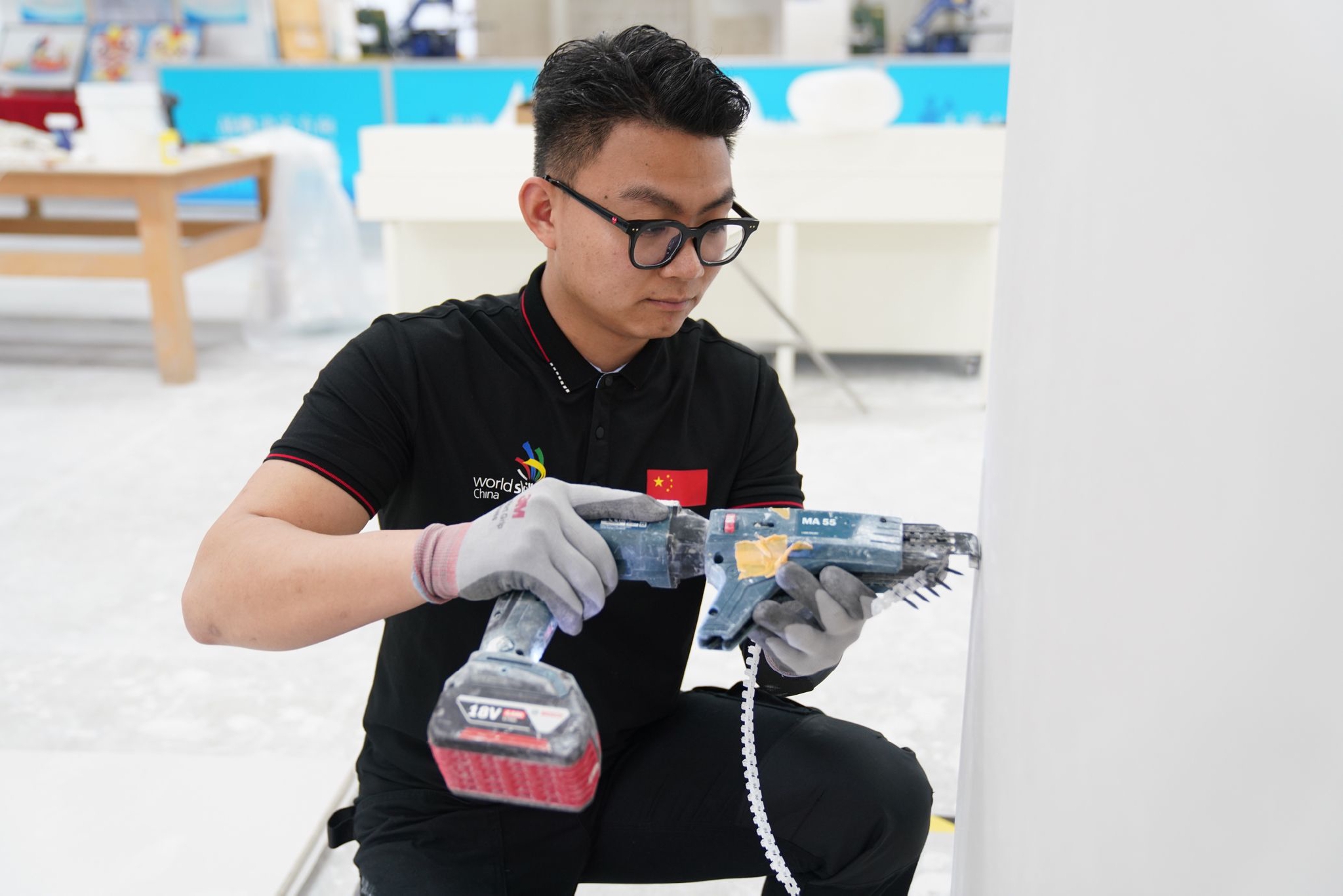 全国技能大赛冠军,第45届世界技能大赛抹灰与隔墙系统项目亚军崔兆举