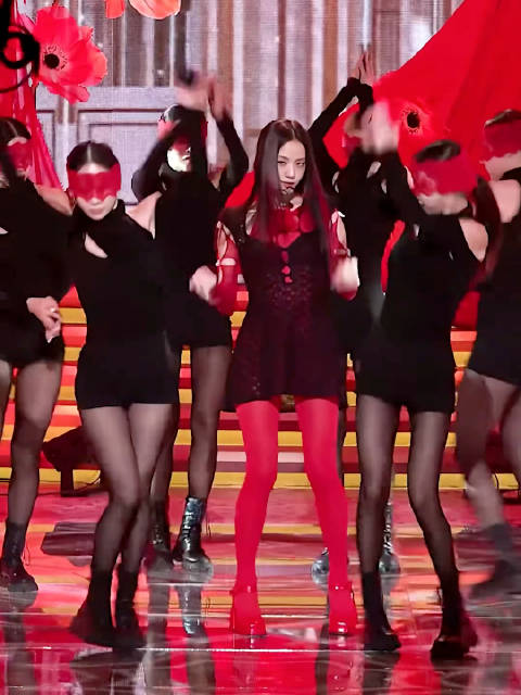 金智秀flower舞台直拍,不愧是名曲中的名曲