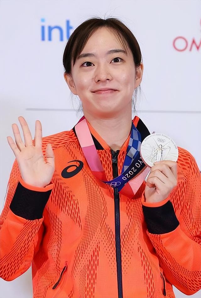 石川佳纯宣布退役 生涯最辉煌战绩为2017世乒赛混双夺冠