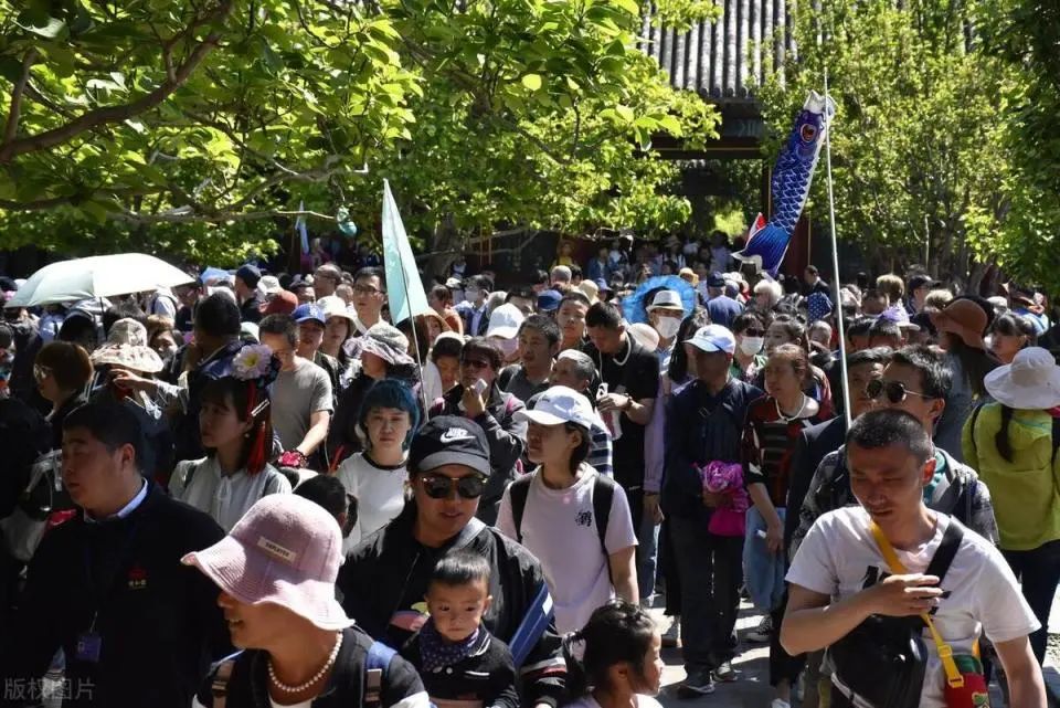 五一期间，发生了一种奇怪的现象，让我感到百思不得其解休闲区蓝鸢梦想 - Www.slyday.coM