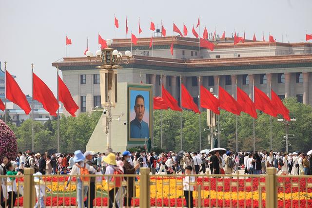 直击·五一去哪|北京:到处人从众,外地游客同比增长14倍