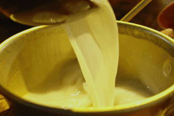 比淄博烧烤更“馋人”！这座美食之城被严重低估了，一定要去尝一尝~休闲区蓝鸢梦想 - Www.slyday.coM
