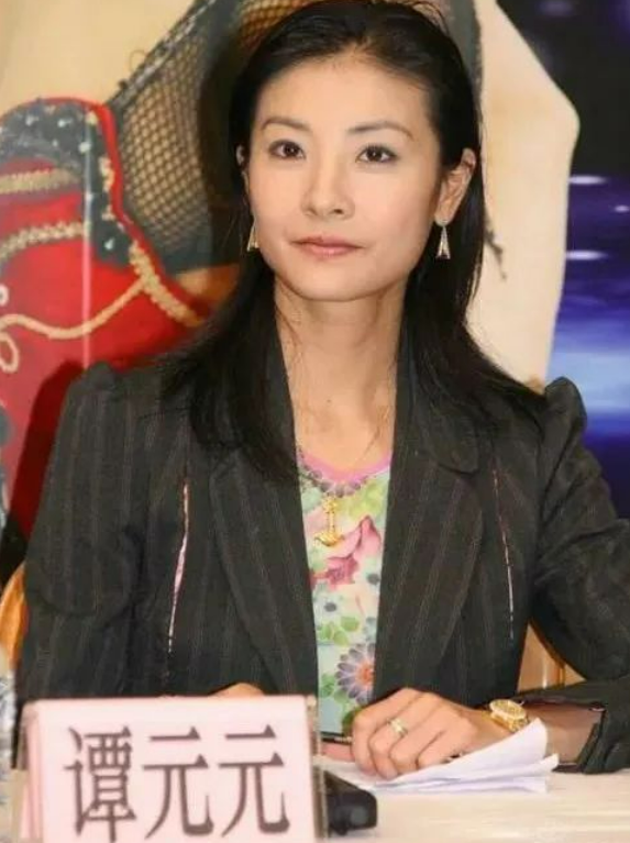 上海台美女主持,丈夫出轨离婚只分10万,用一招让他损失20亿|王微|杨蕾|离婚_新浪新闻