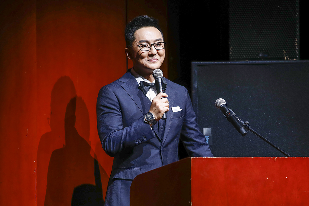 著名主持人程成