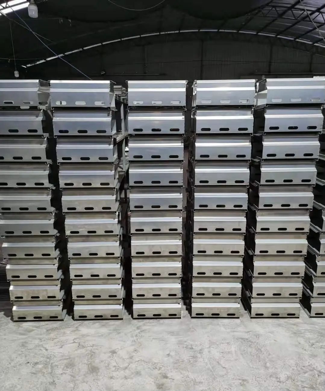 销量暴涨60倍登上热榜，商家卖断货！它被淄博烧烤带火了休闲区蓝鸢梦想 - Www.slyday.coM