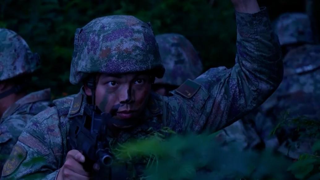 60秒看侦察兵暗夜渗透演练|侦察兵_新浪新闻