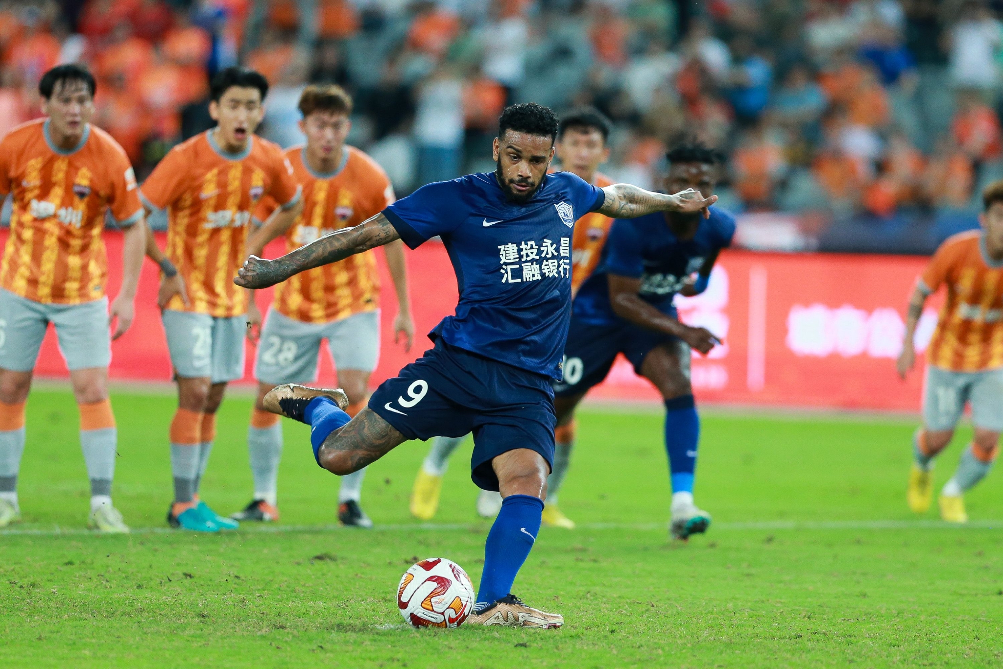 足球——中超:沧州雄狮胜深圳|沧州雄狮|中超|足球_新浪新闻