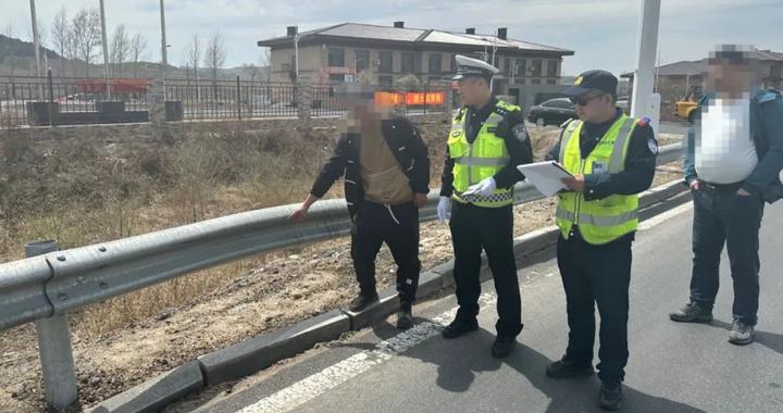 大货车撞护栏“丝滑”逃逸 高速交警小长假连夜破案|驾驶人|护栏|逃逸_新浪新闻