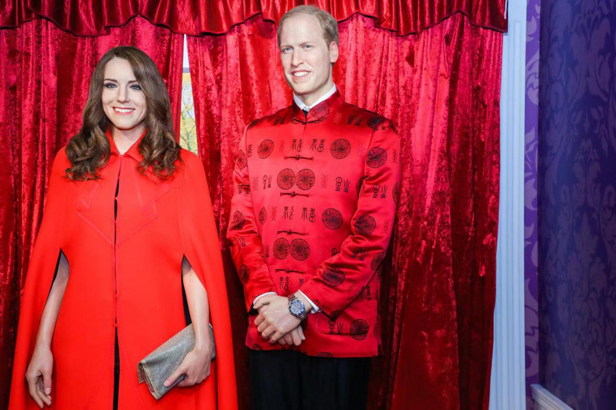 在体育区和姚明比身高,和博尔特比速度还有梅西,李娜等超级体育巨星和