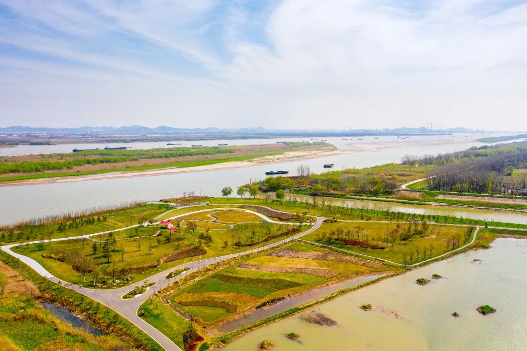 驷马河公园占地约9万平方米