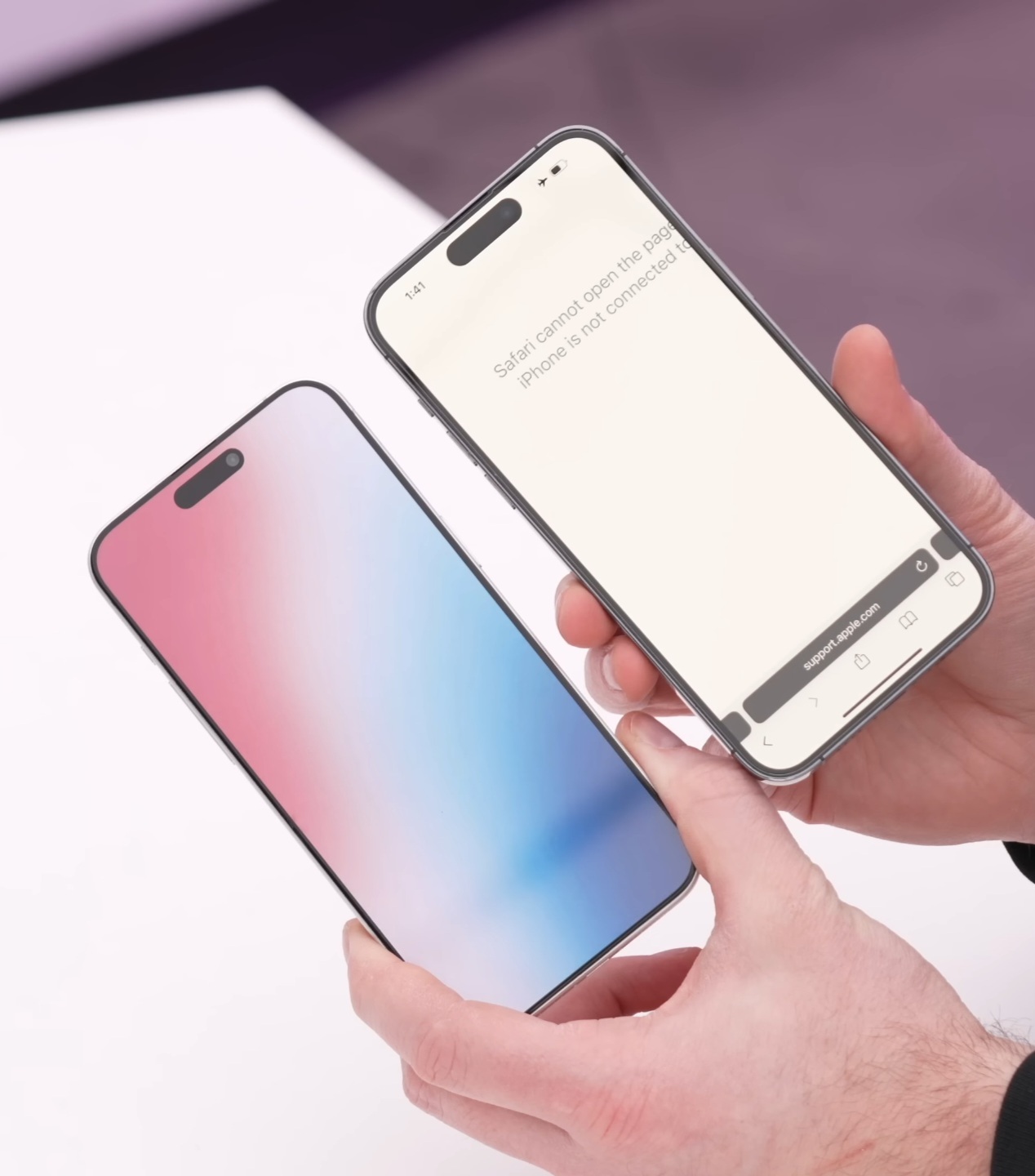 Unbox Therapy iPhone 15 Pro Max 
